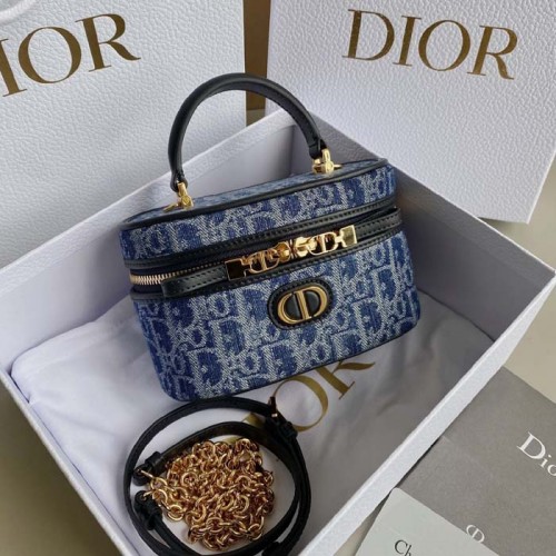 Replica Dior 30 Montaigne Mini Vanity Case